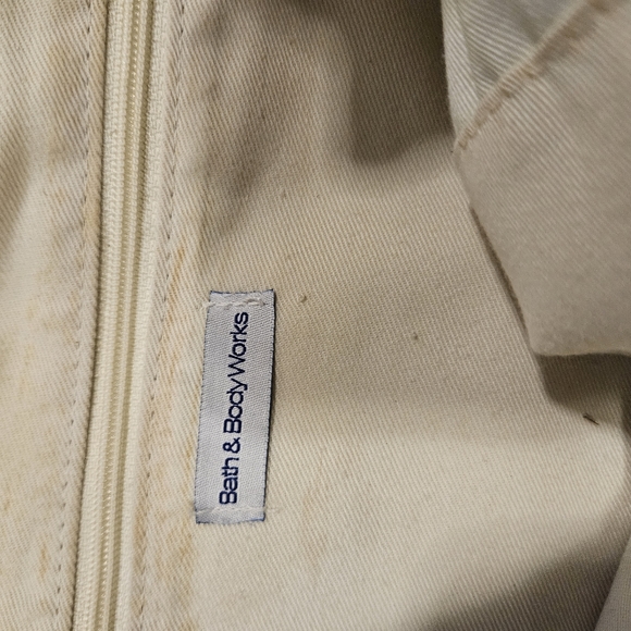 Bath & Body Works expandable tote bag - Picture 2 of 9